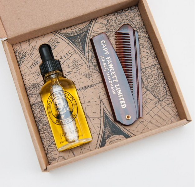 gift-set-for-oil-and-tourism-beard-comb 2