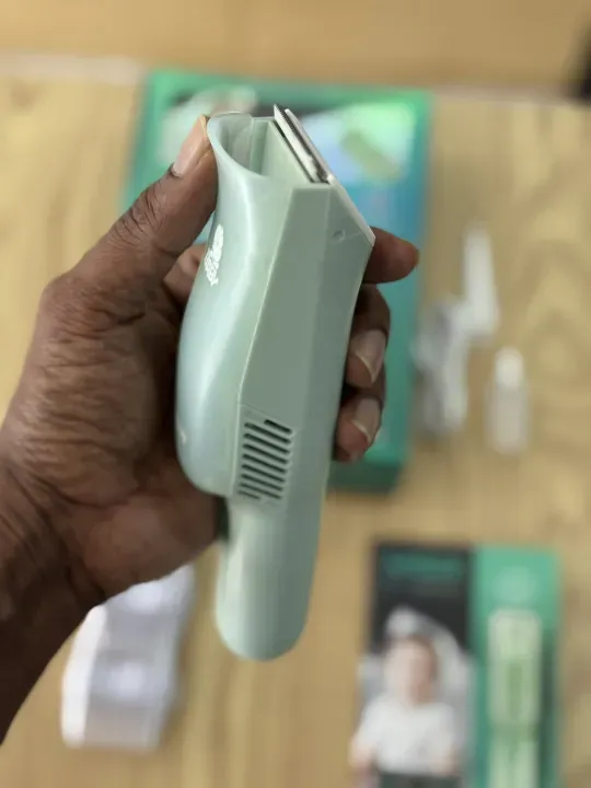 VGR V-155 Kids Hair Clipper with Vacuum - Image 4